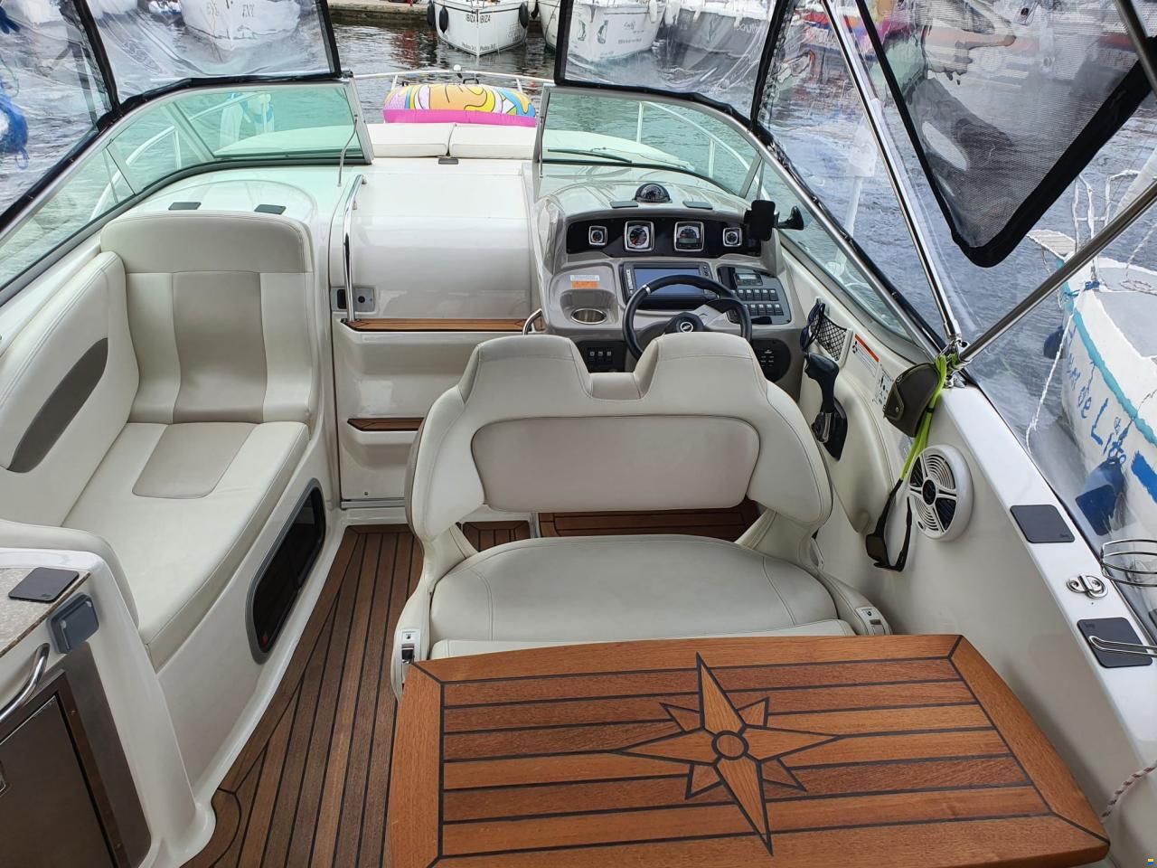 Chaparral 270 Signature
