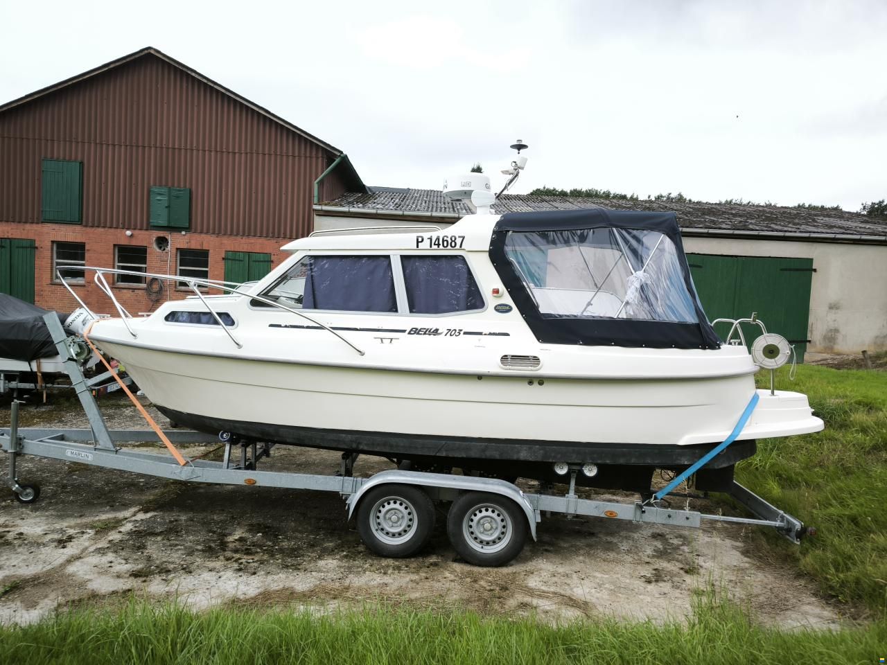 Bella 703