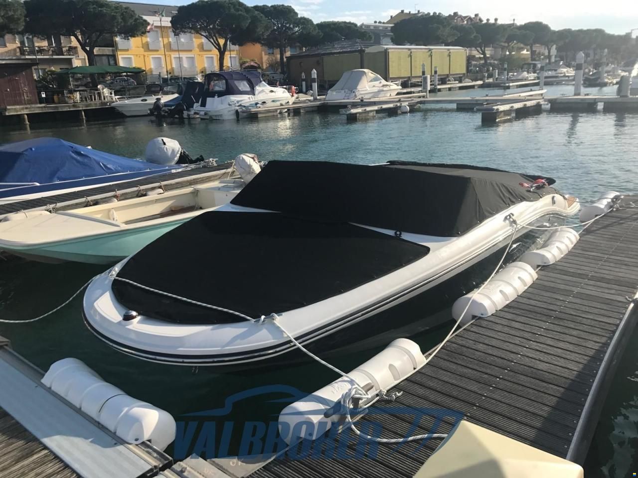 Sea Ray 190 SPX