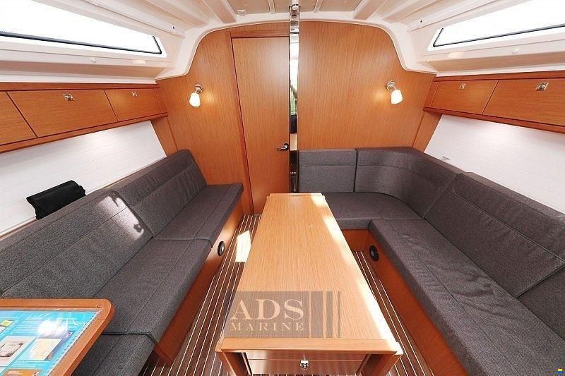 Bavaria 37