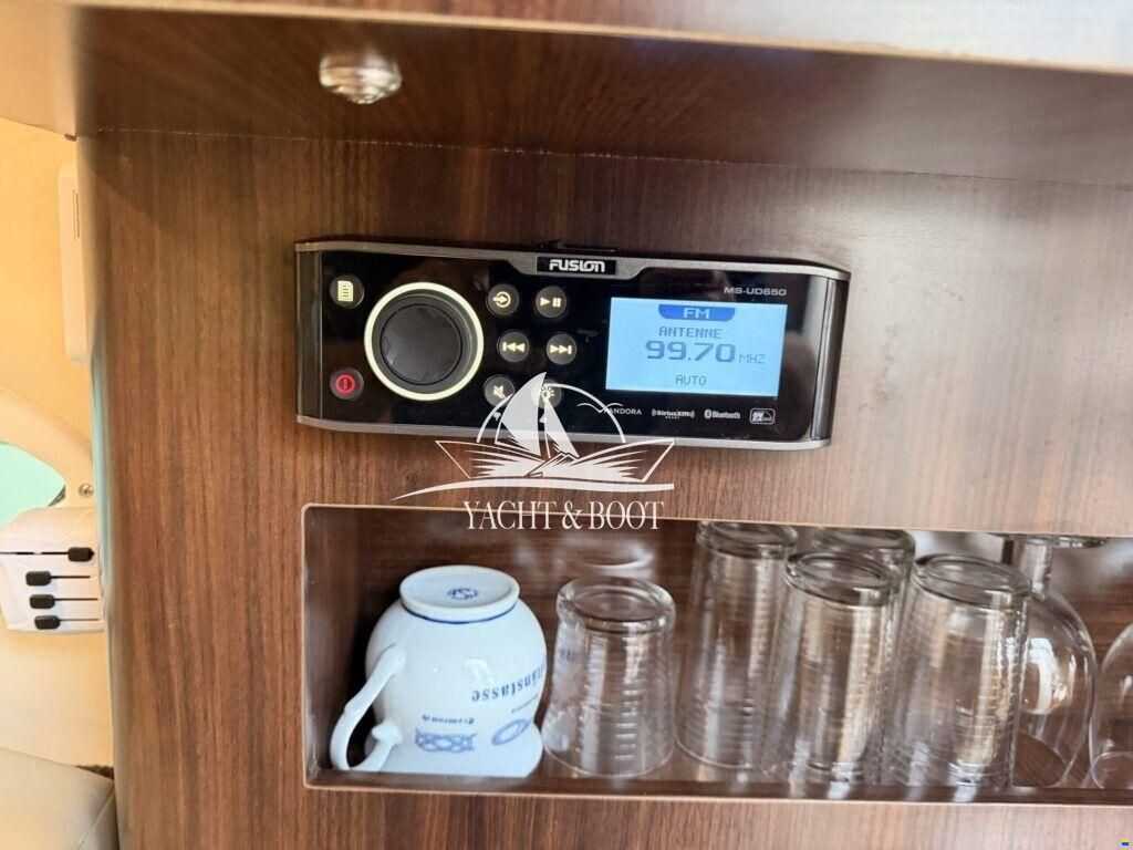 Regal 26 Express