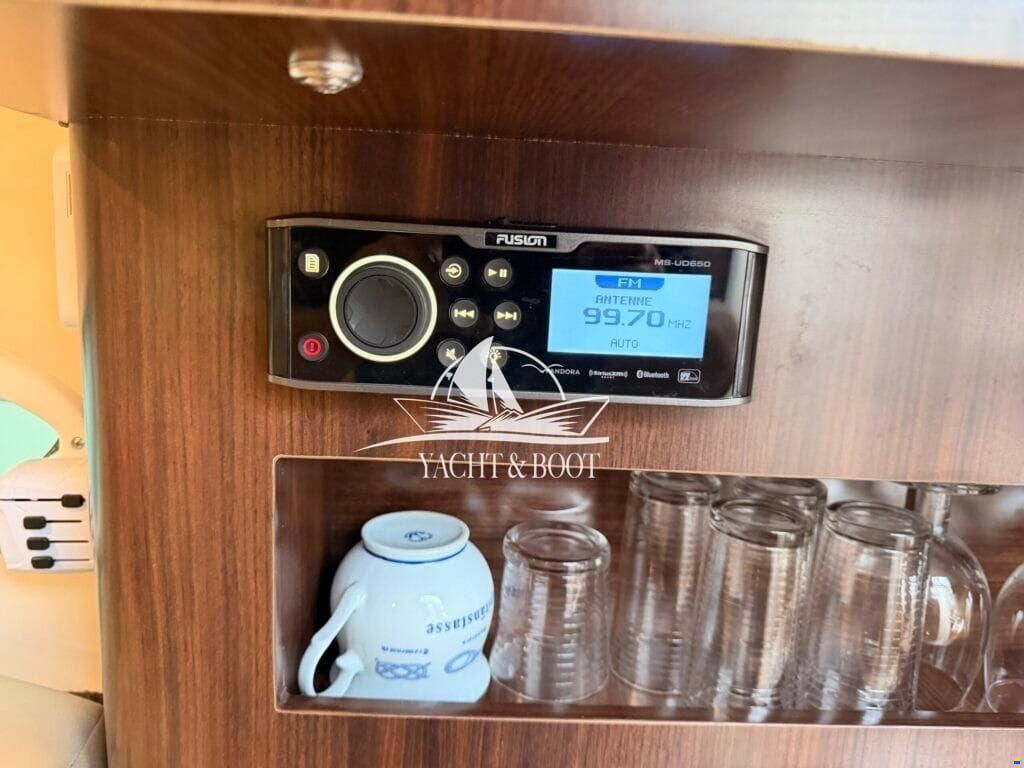Regal 26 Express