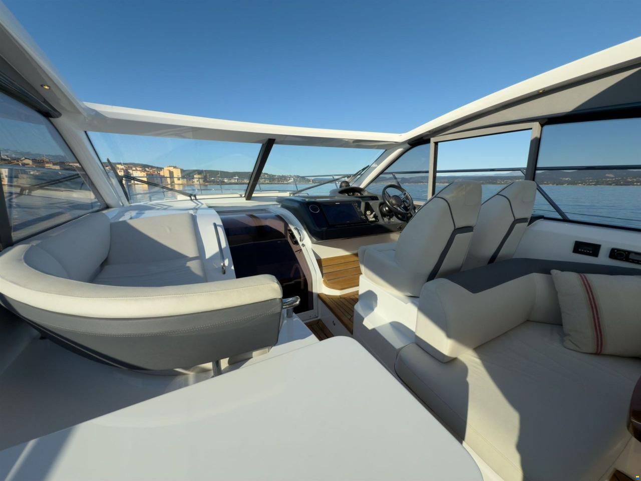 Princess V50