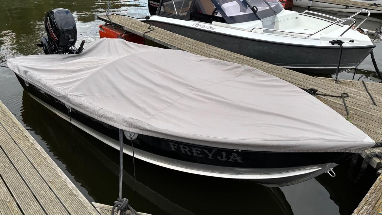 Lund 1400 FURY