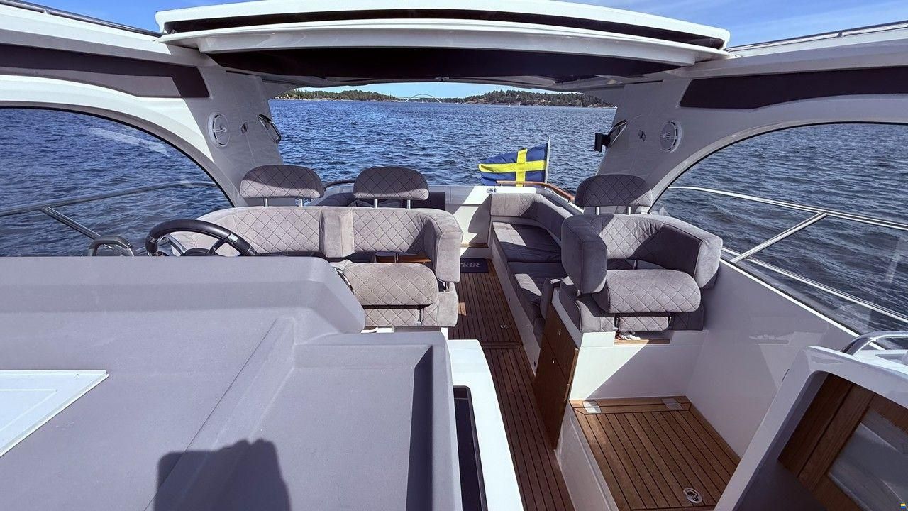 Marex 310 SUN CRUISER