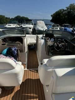 Regal 2600 Bowrider Daycruiser