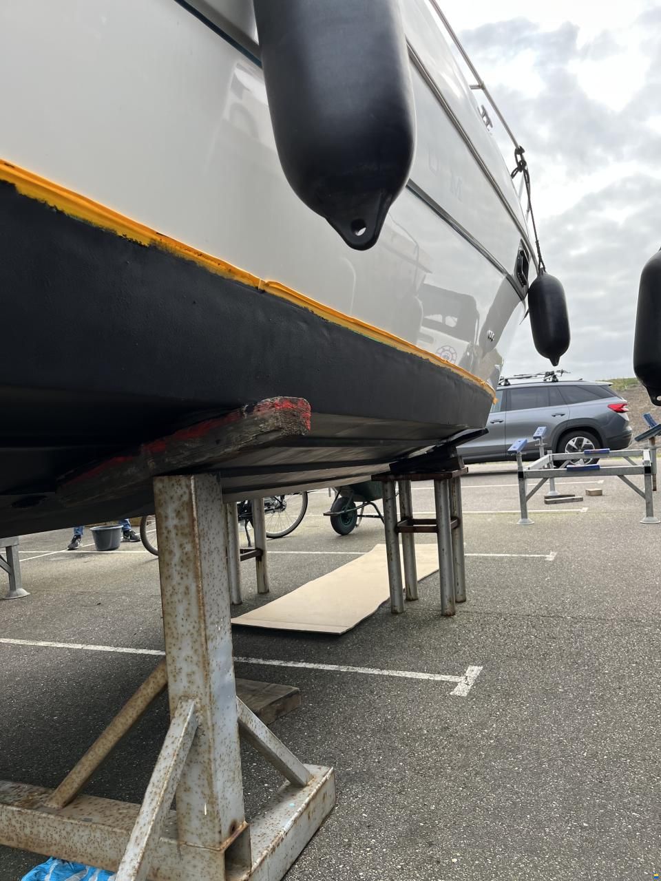 Maxum SCR2400