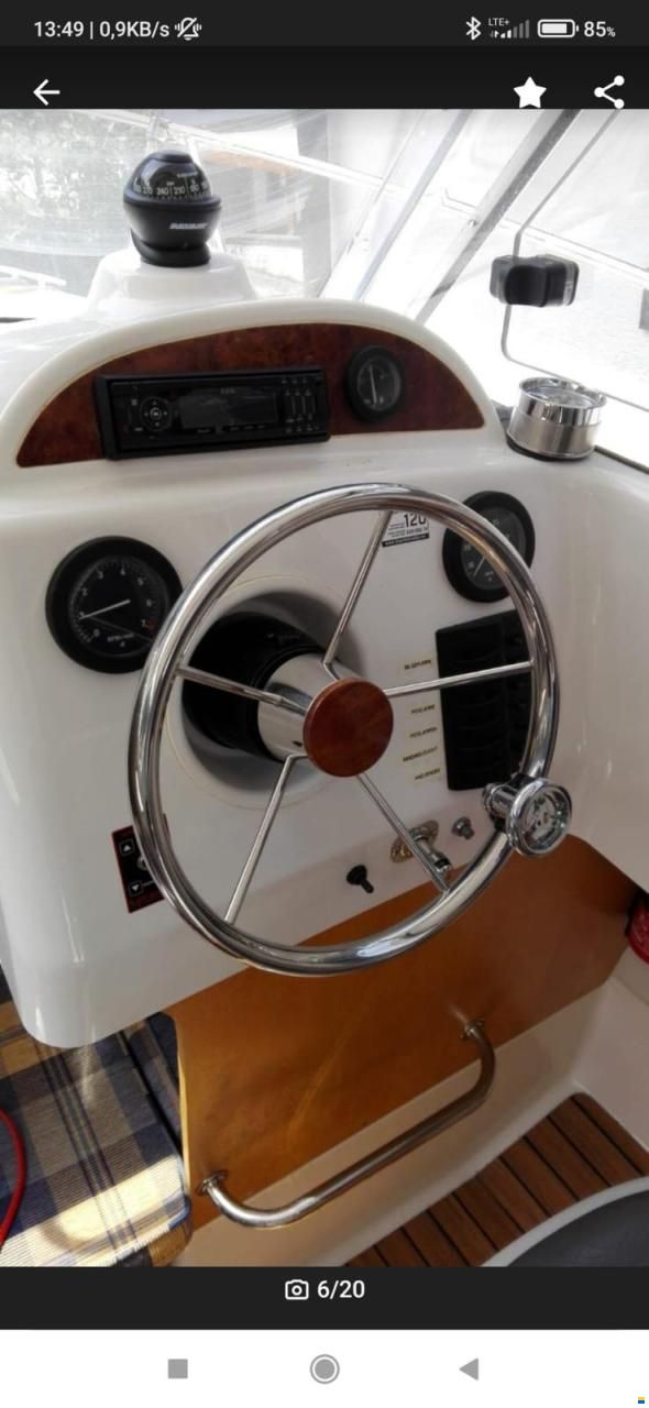 Quicksilver Pilothouse 635