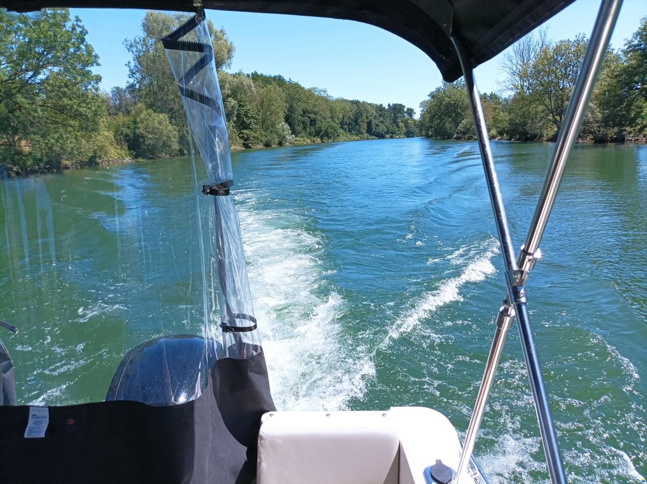 Quicksilver Pilothouse 555