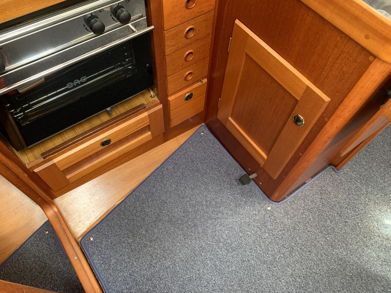 Hallberg-Rassy 34