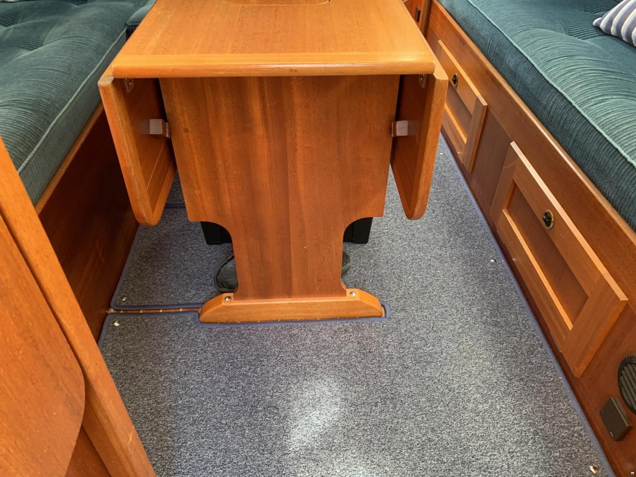 Hallberg-Rassy 34