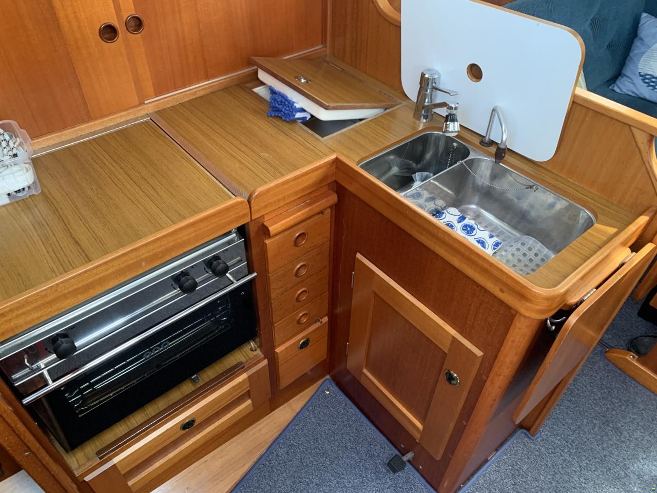 Hallberg-Rassy 34