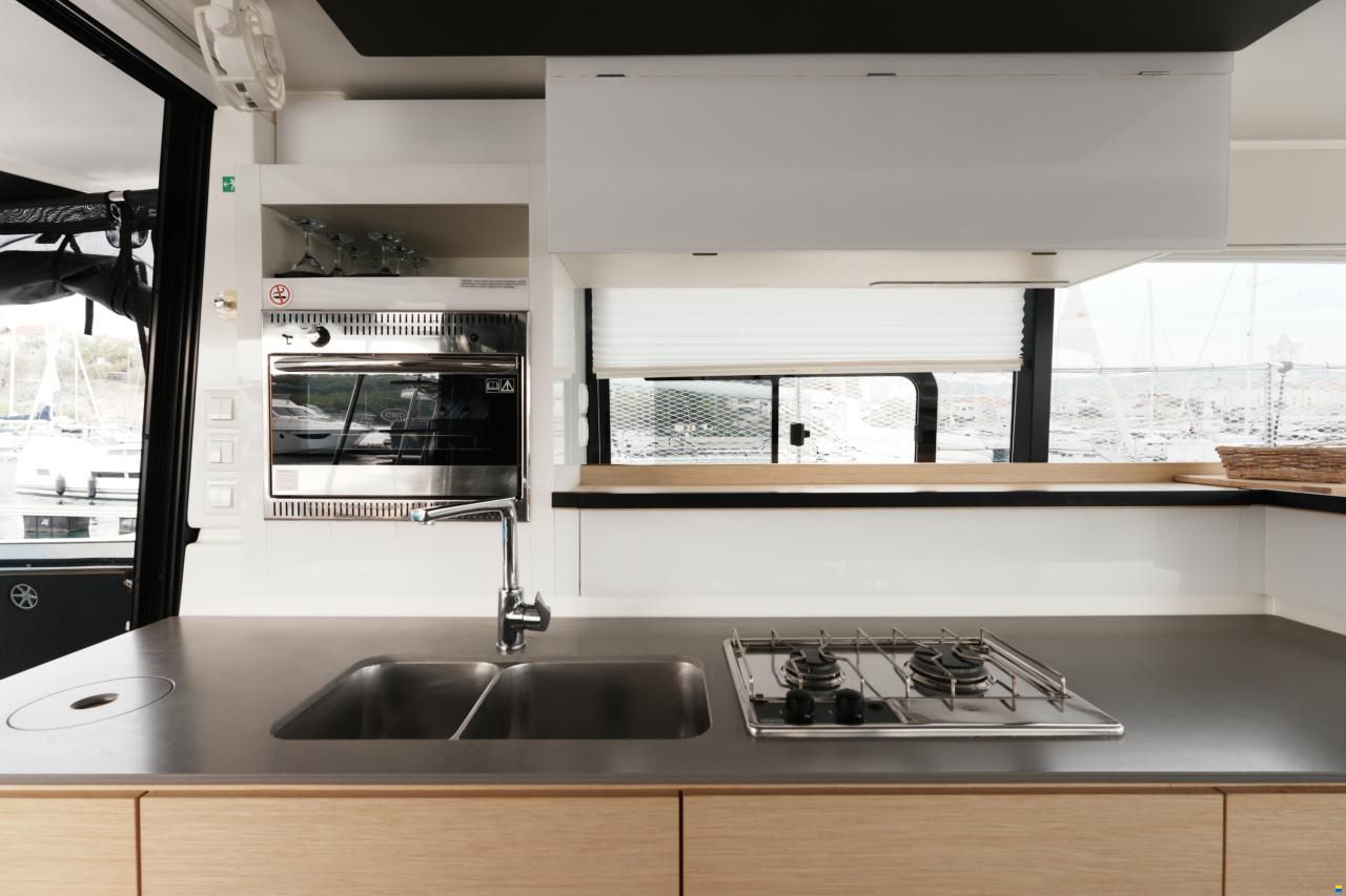 Fountaine Pajot MY 37