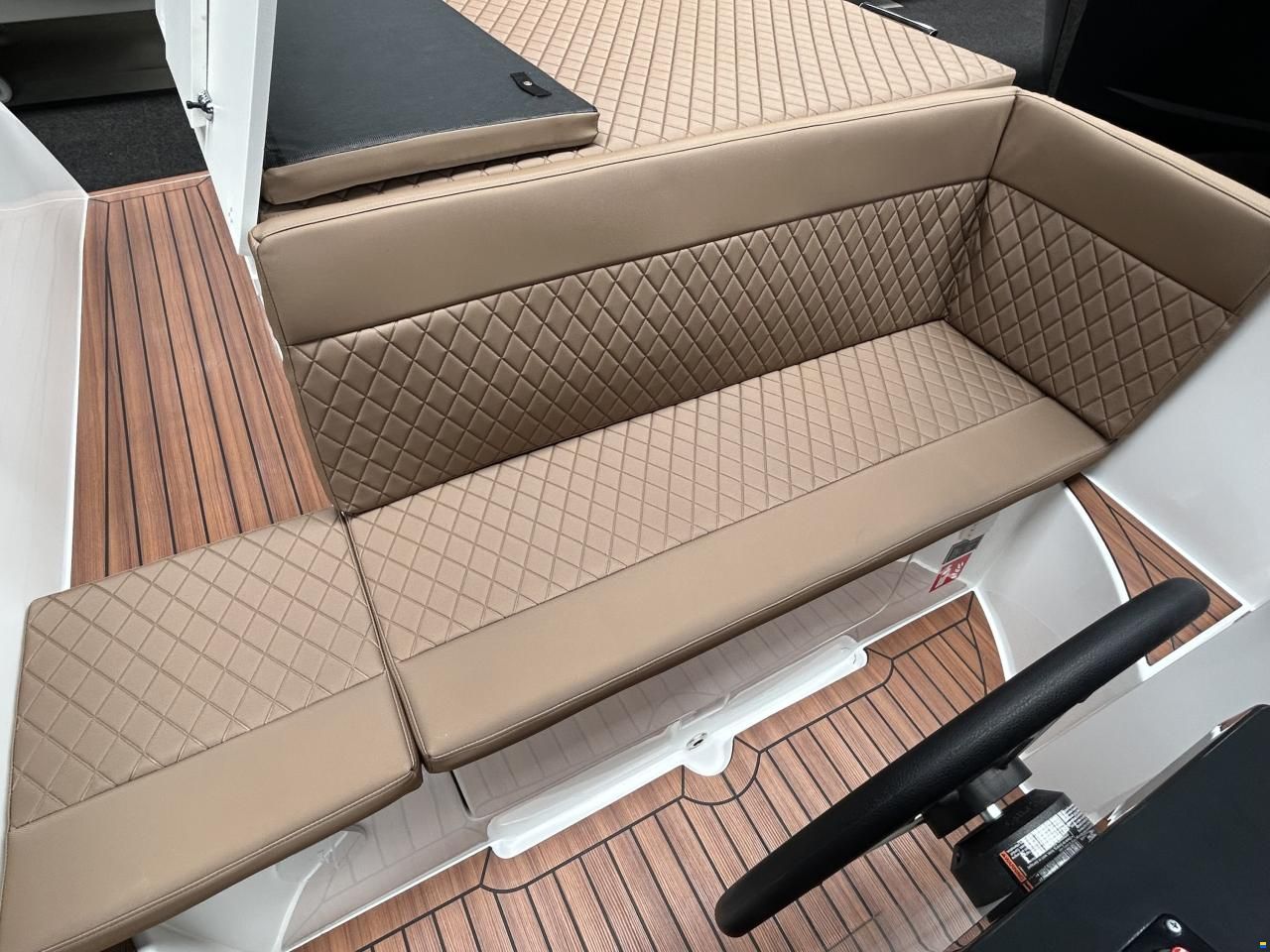Maxima 630 Tender