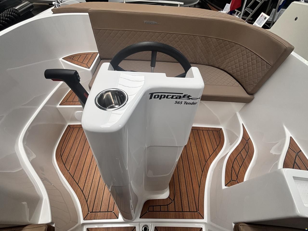 Topcraft 565 Tender