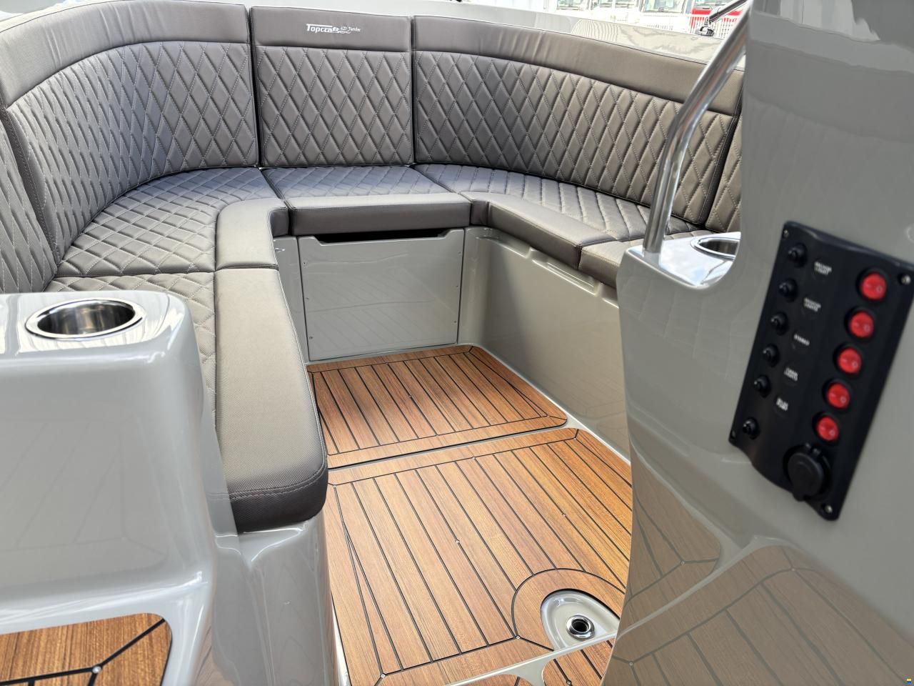 Topcraft 627 Tender
