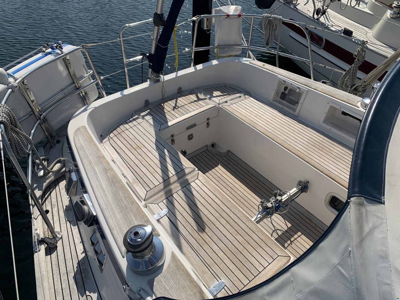 Hallberg-Rassy 34