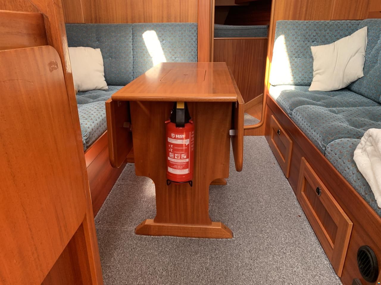 Hallberg-Rassy 34