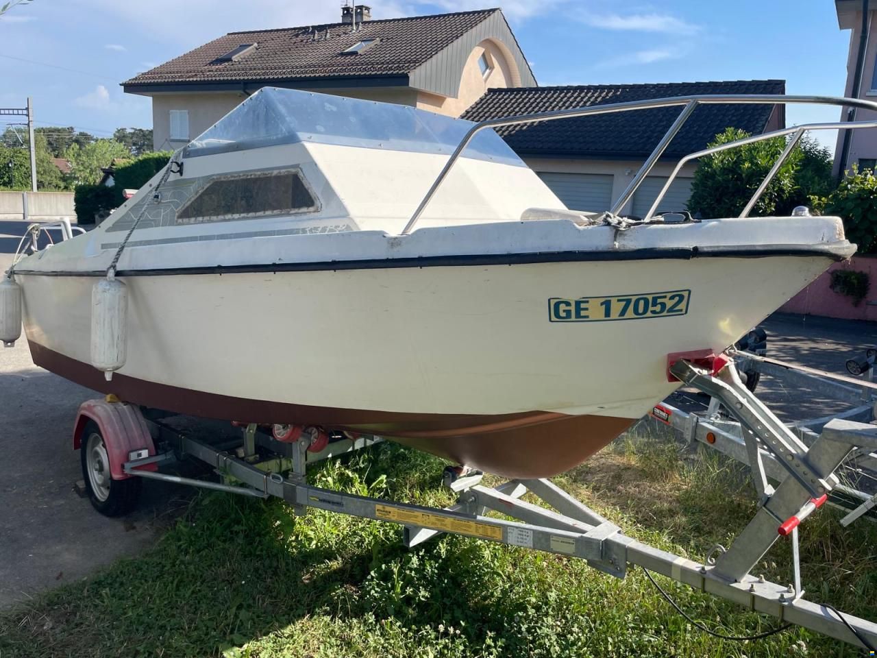 Clear Liner 500 cabin 25cv