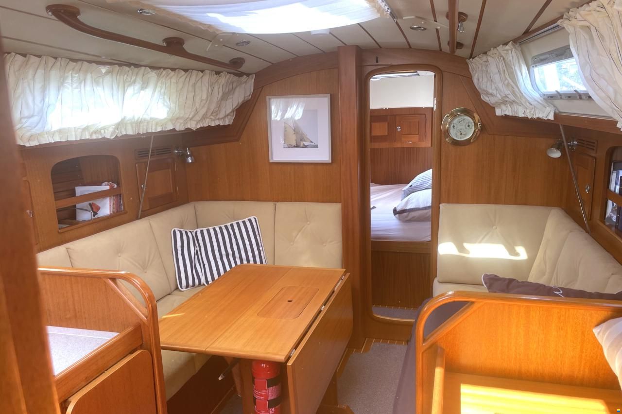 Hallberg-Rassy 342