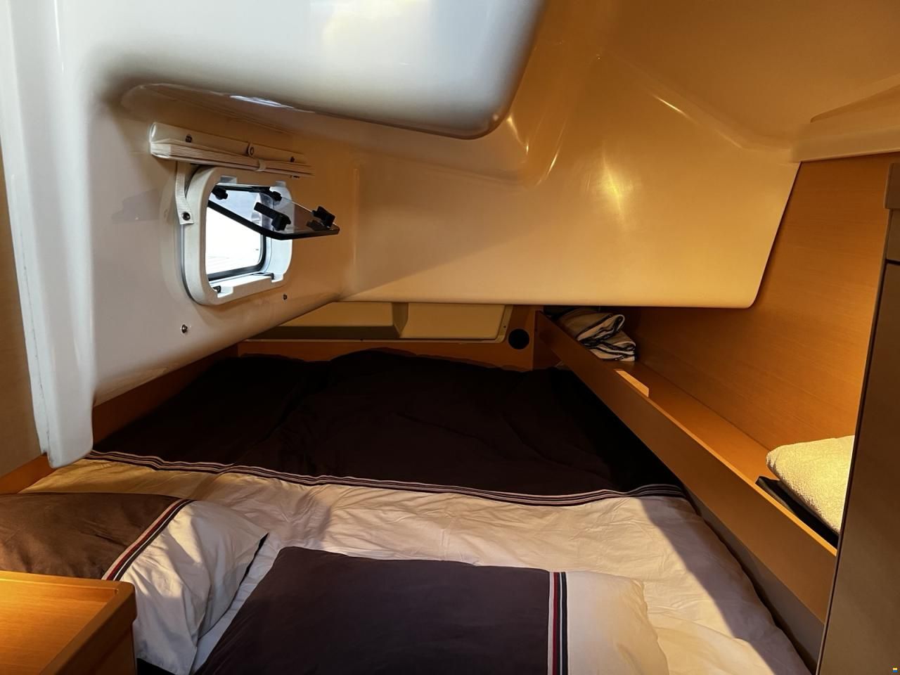 Elan 340