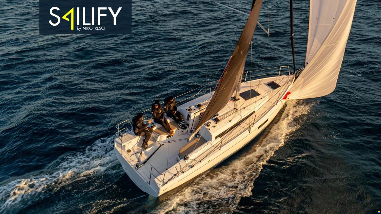 Beneteau First 30 | European Yacht of the Year 20