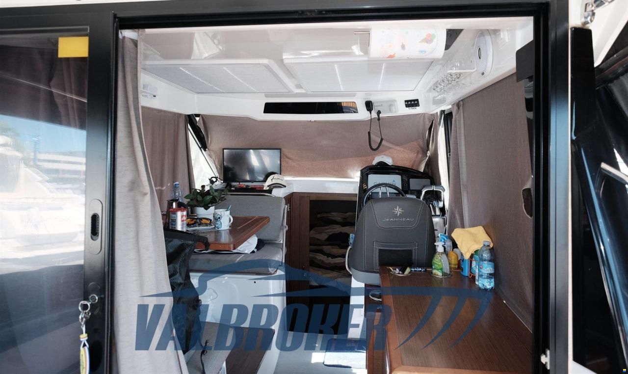 Jeanneau Merry Fisher 895