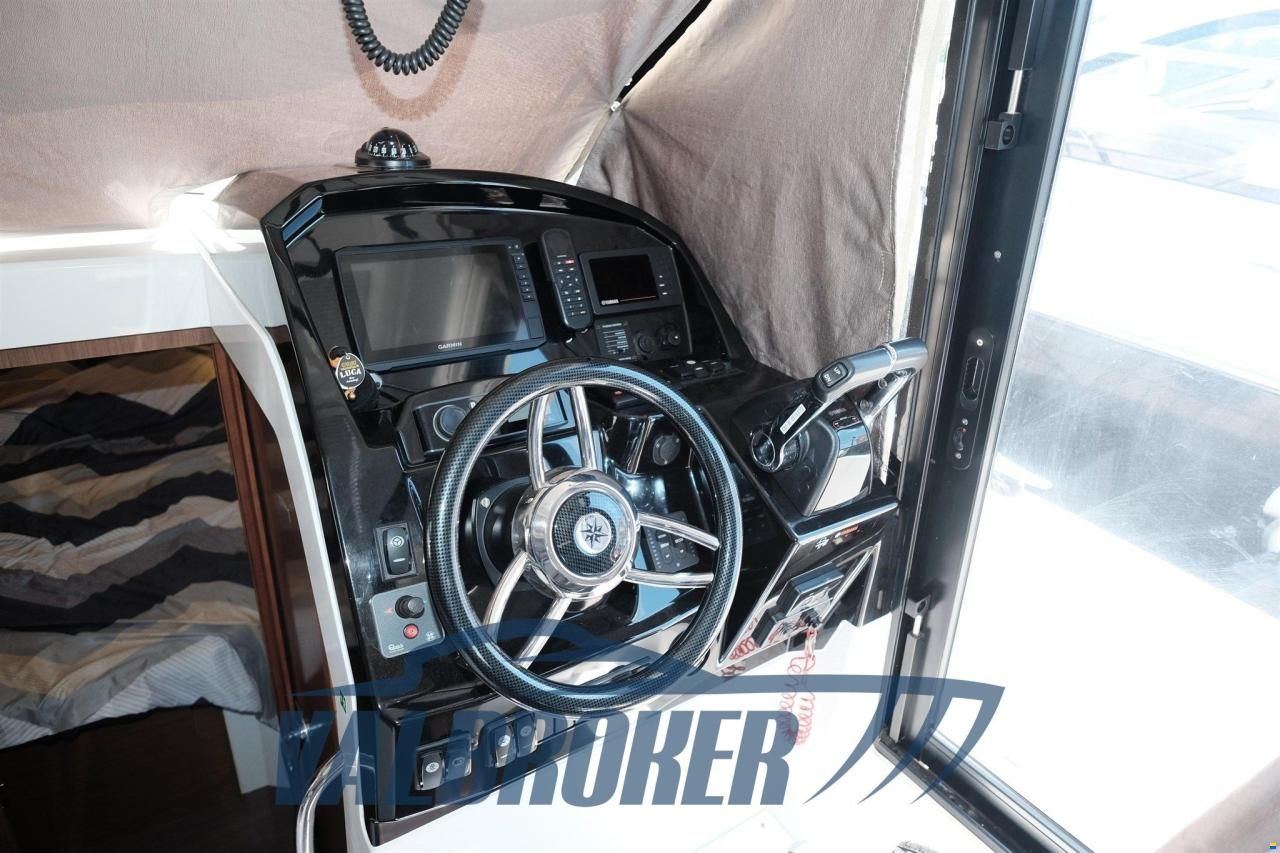 Jeanneau Merry Fisher 895
