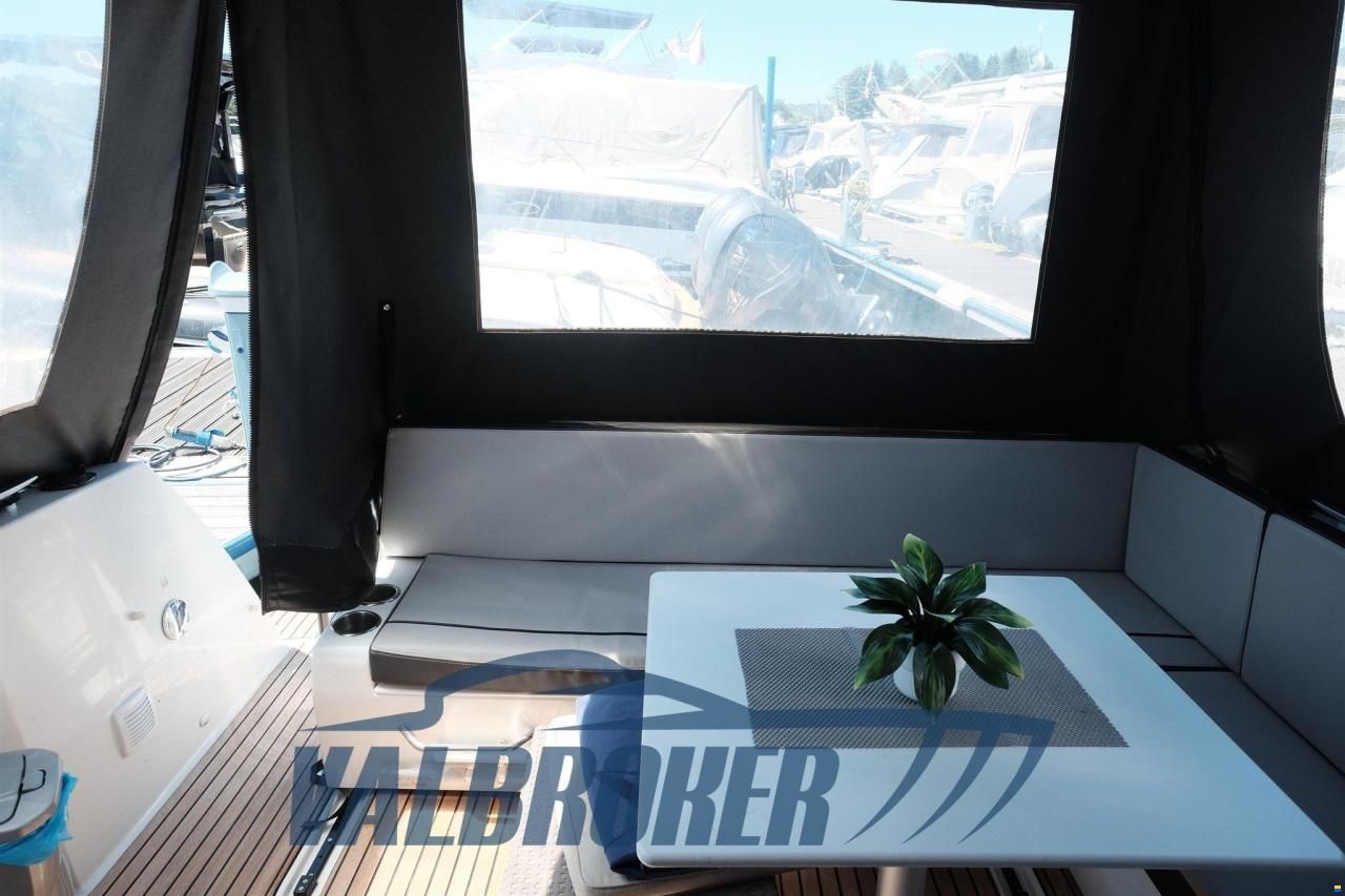 Jeanneau Merry Fisher 895