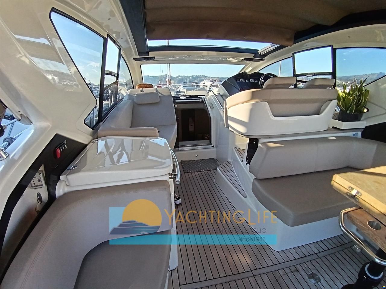 Cranchi M44 HT