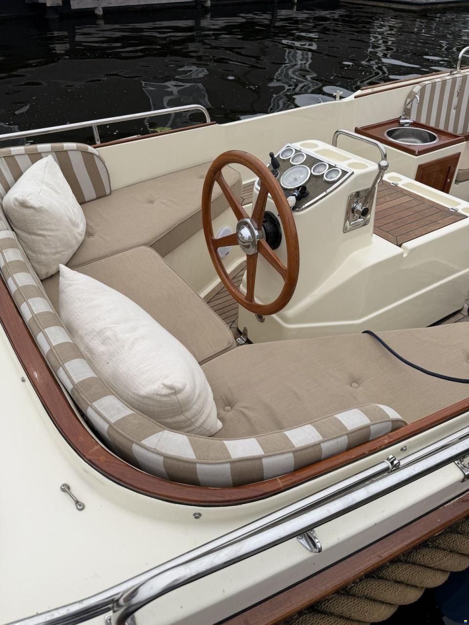 Interboat DE 25