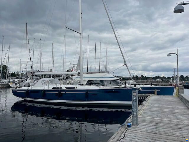 Hanse 455 "Queen B" - 2017