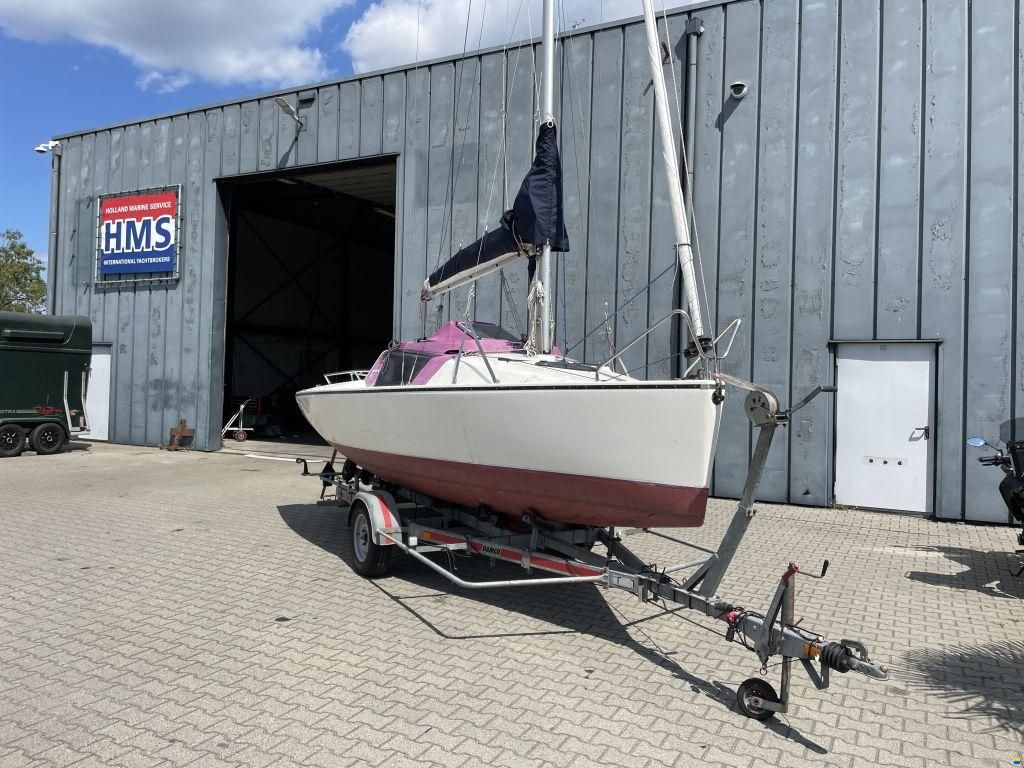 Dehler 18