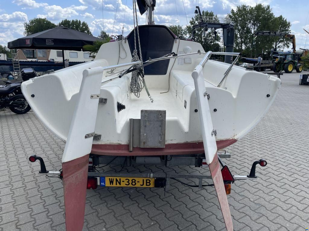 Dehler 18