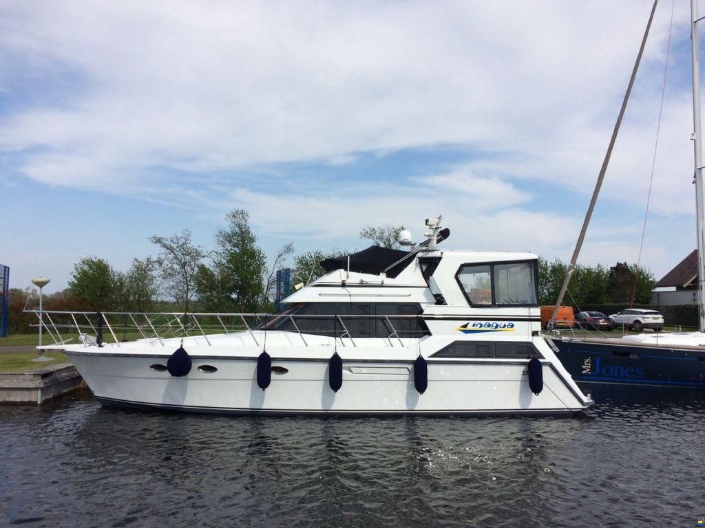 Astor 44