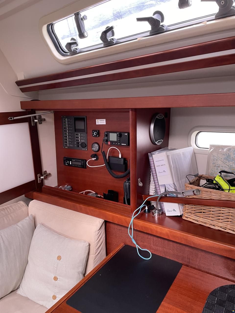 Hanse 400