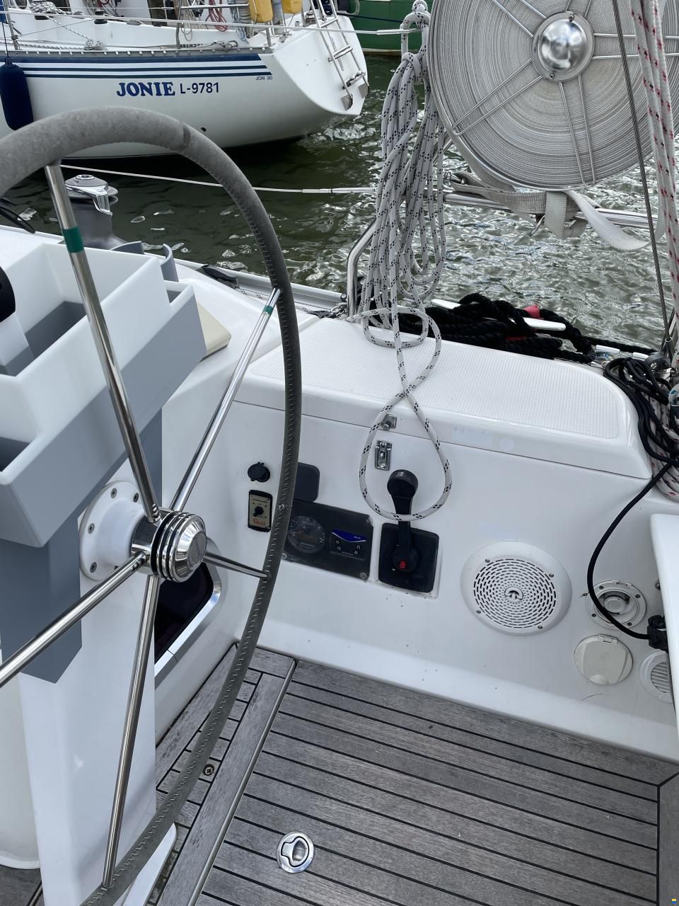 Hanse 400