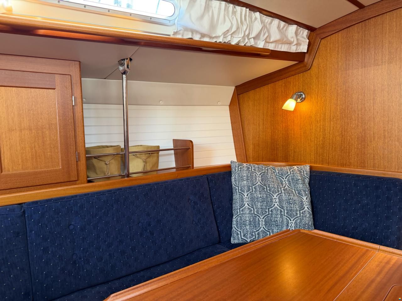 Arcona 370
