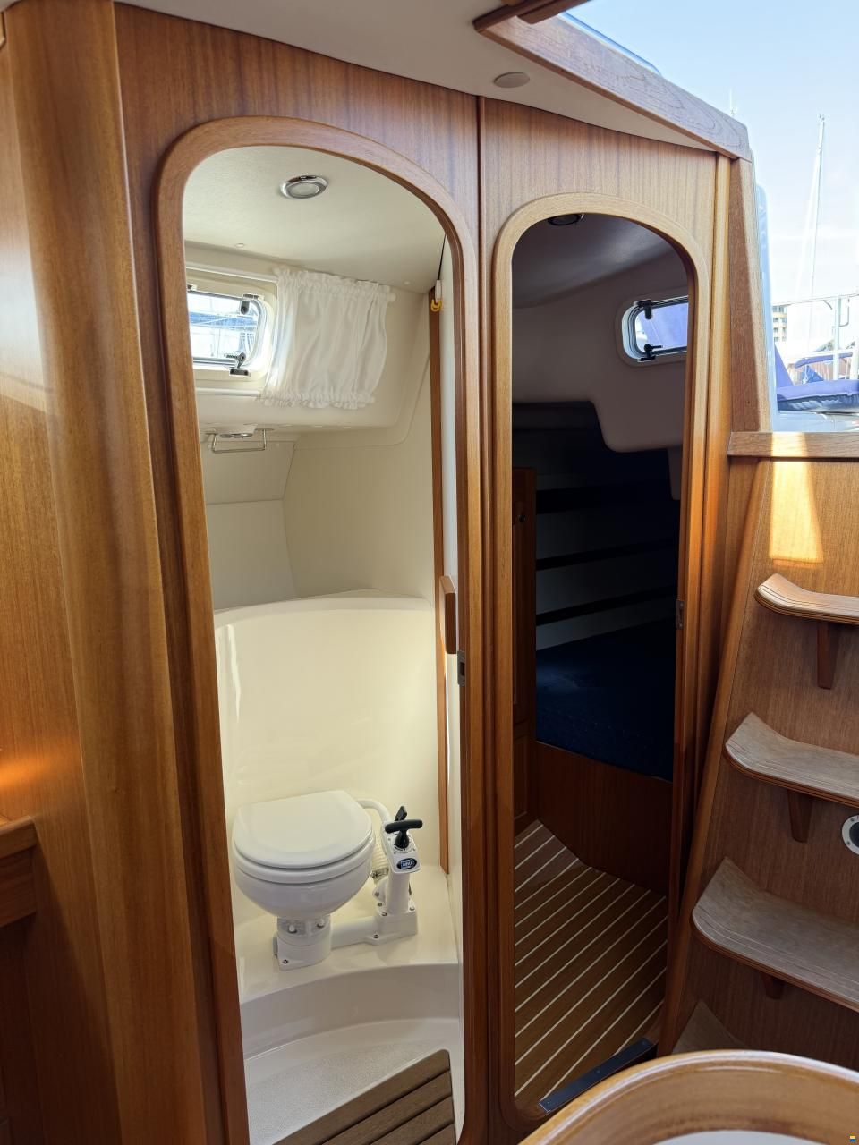 Arcona 370