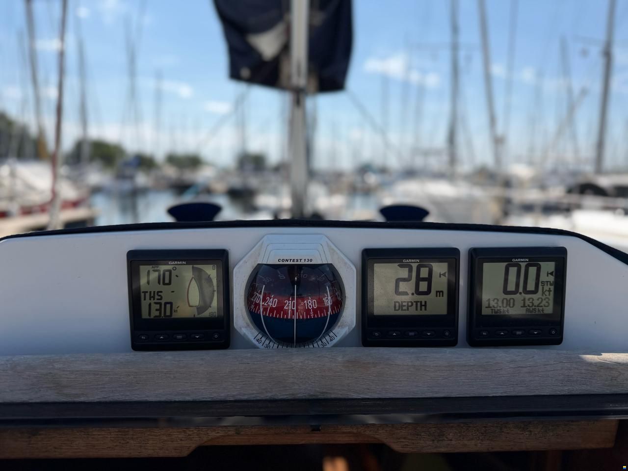Arcona 370