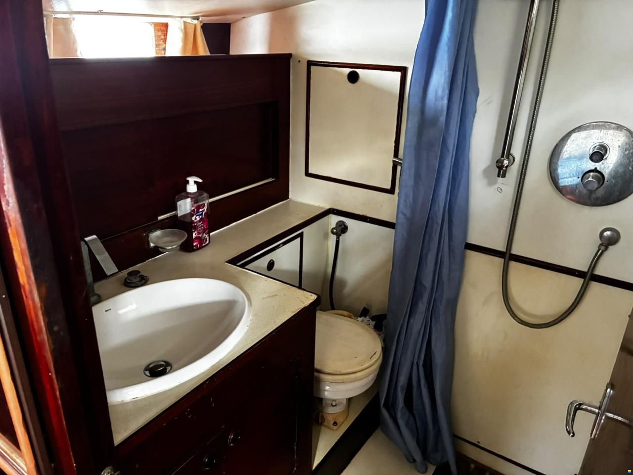 Oyster 435 Ketch