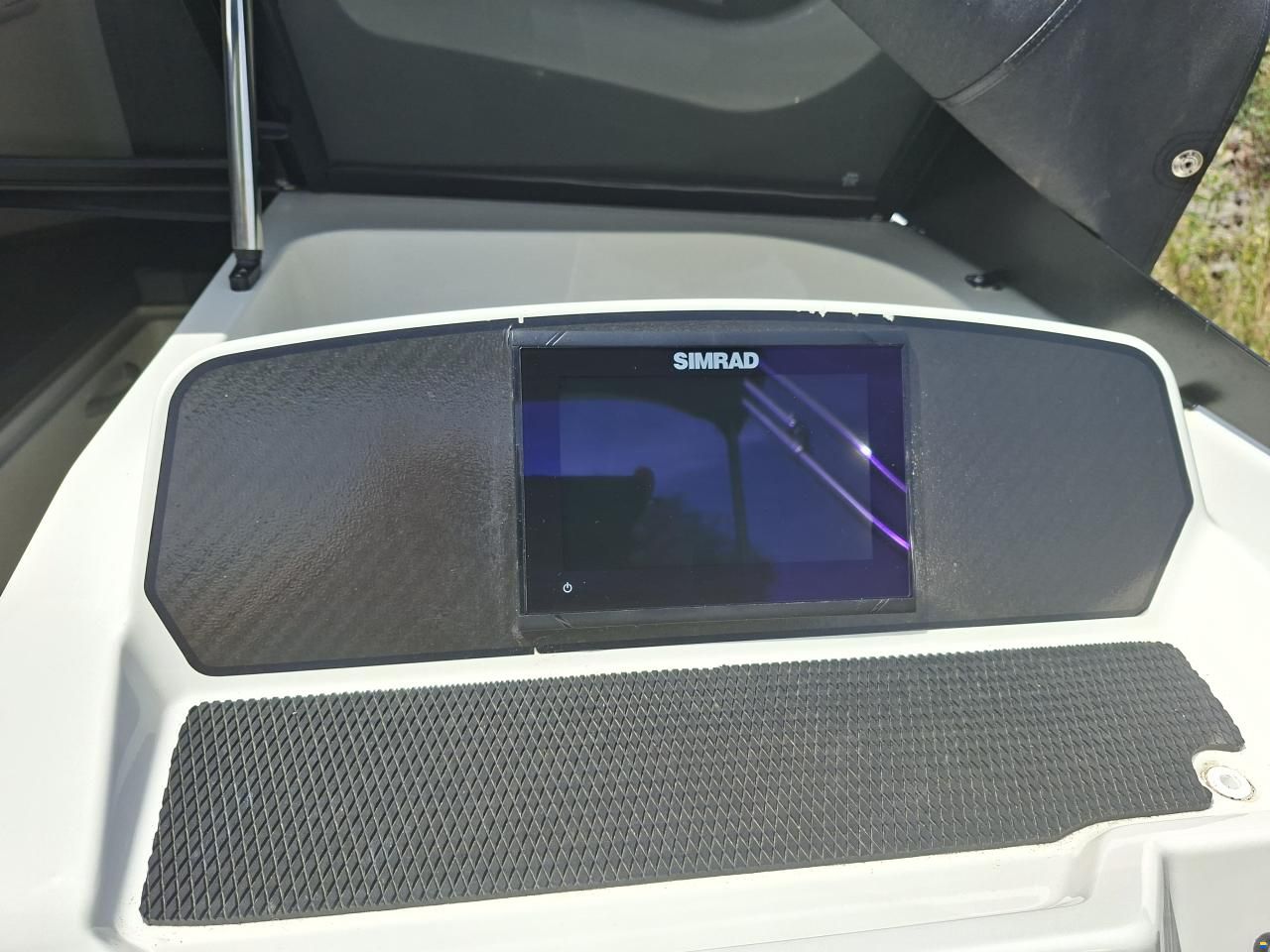 Bayliner M 17