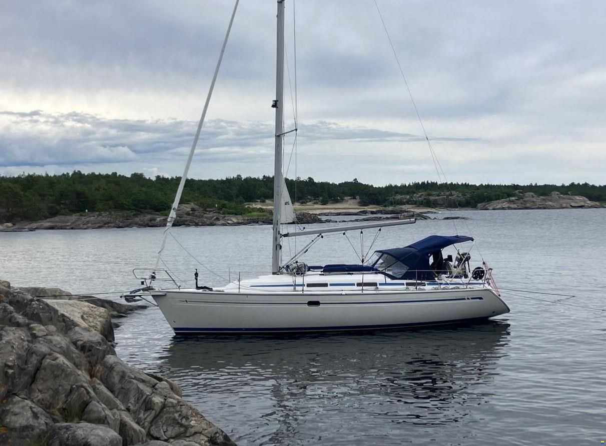 Bavaria 37