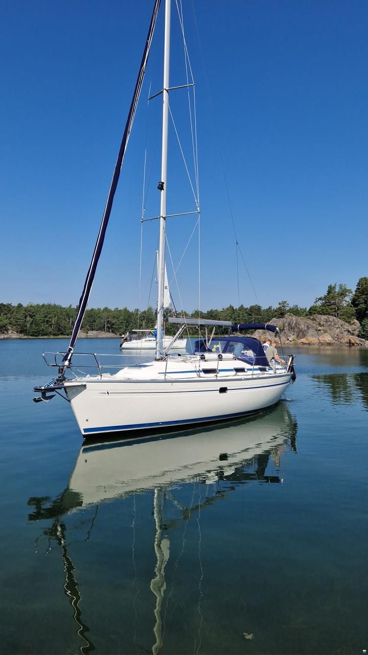 Bavaria 37