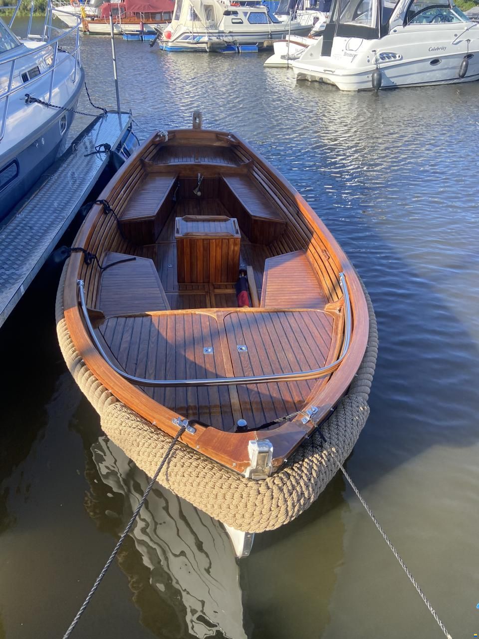 Tuckerboot