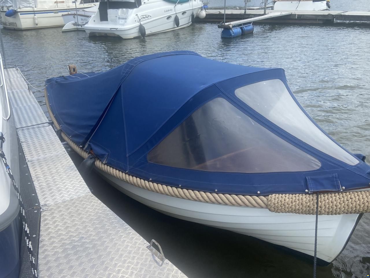 Tuckerboot