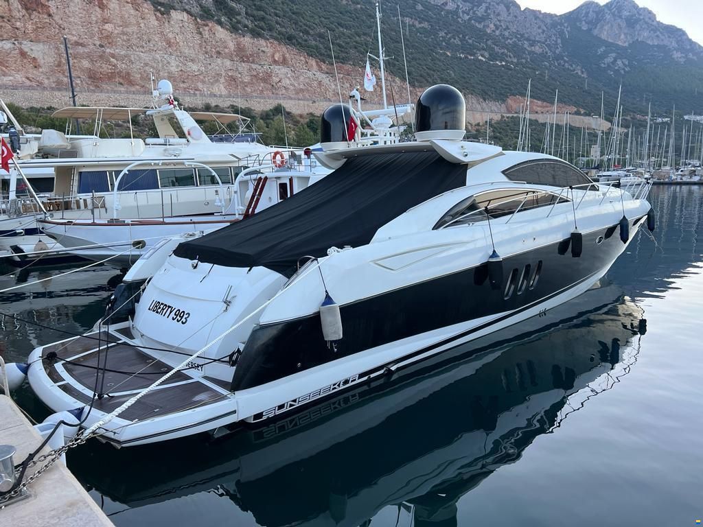 Sunseeker Predator 72