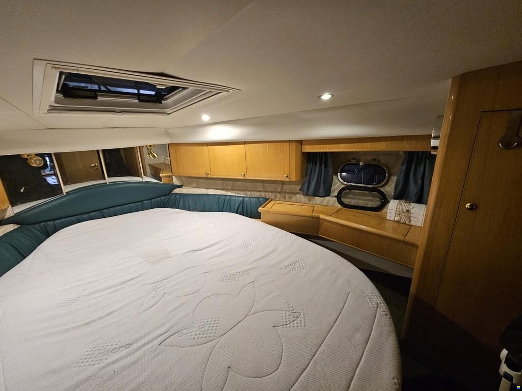 Fairline Phantom 37 Fly