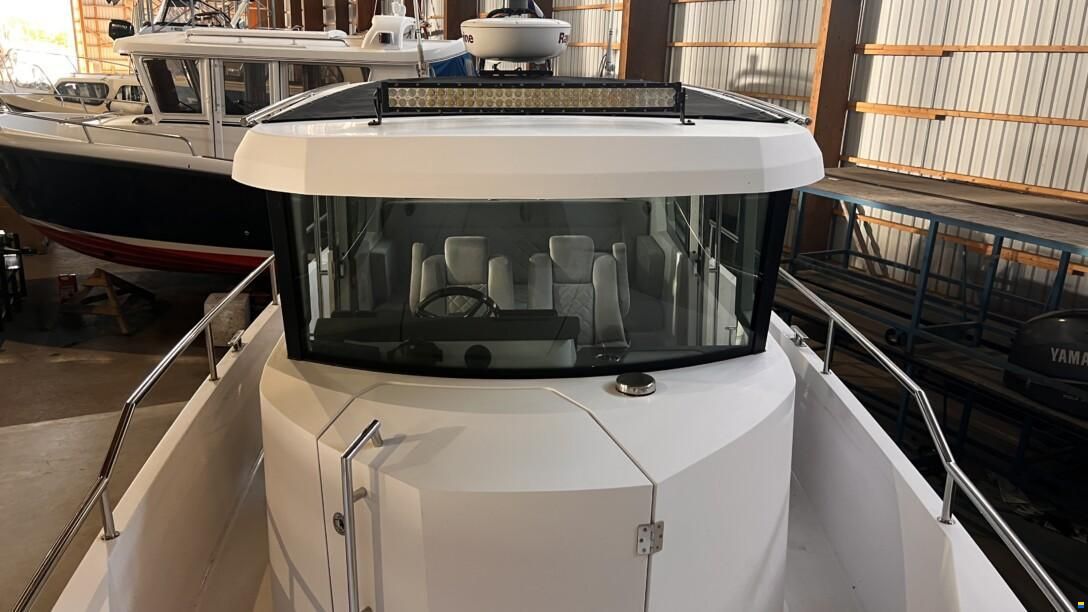 Axopar 28 Cabin