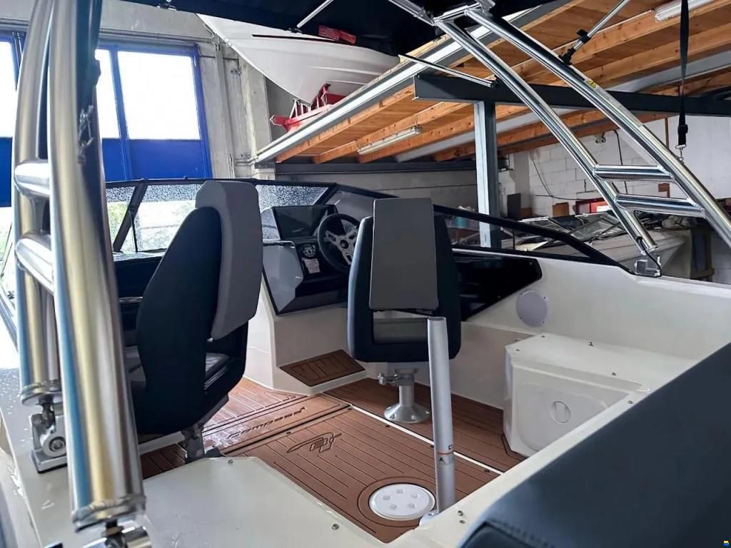 Compass Boats Bowrider BR7